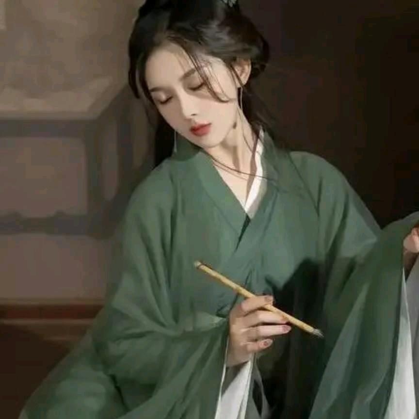 嫣儿。