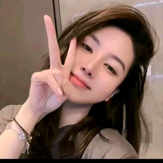 月月不吃鱼~直播精选
