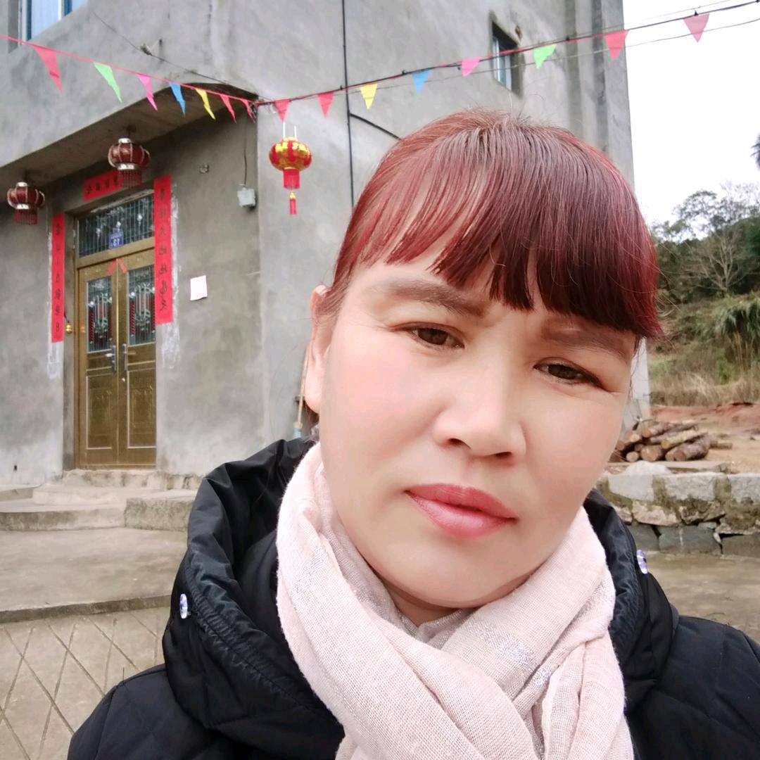 肖丽