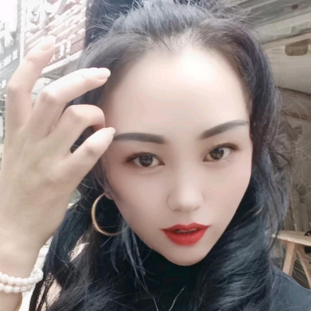 坚强的傻女人