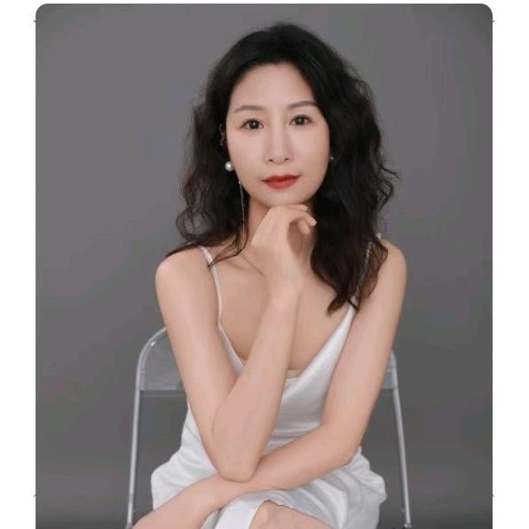 灵静瑜伽小院（松滋白云路店）