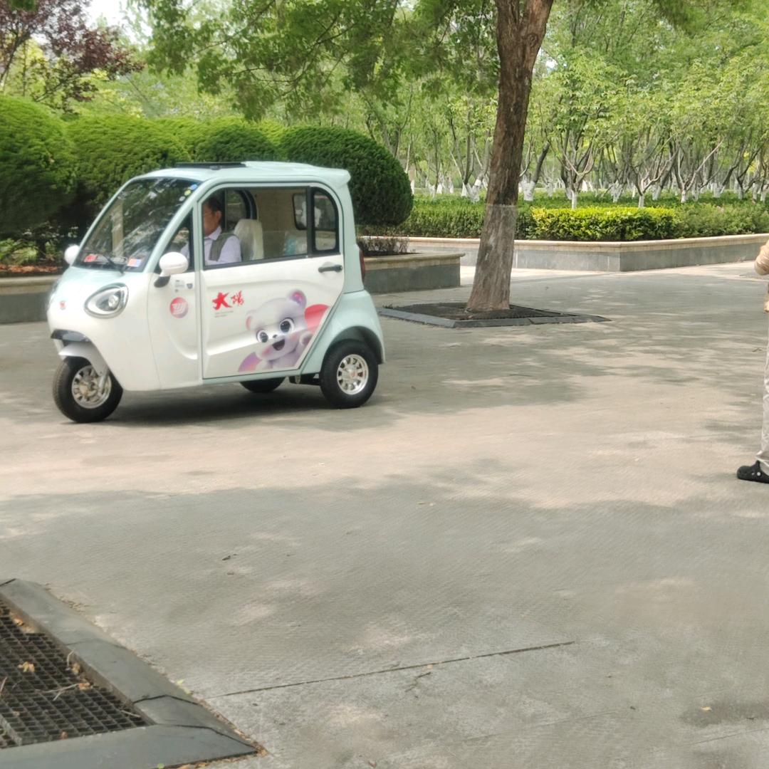 徐州食品城绿源三轮车大陽