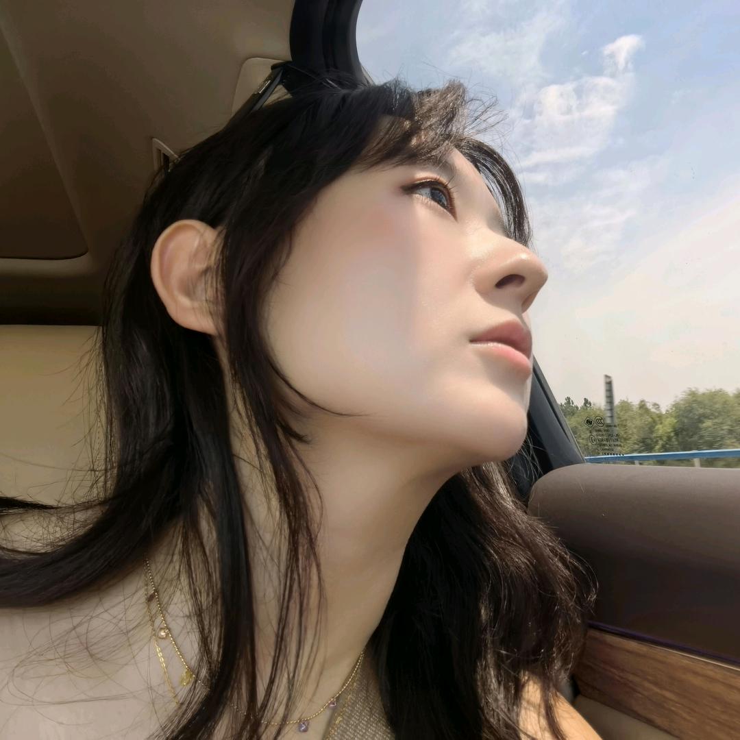 🍉王小Eeeee.