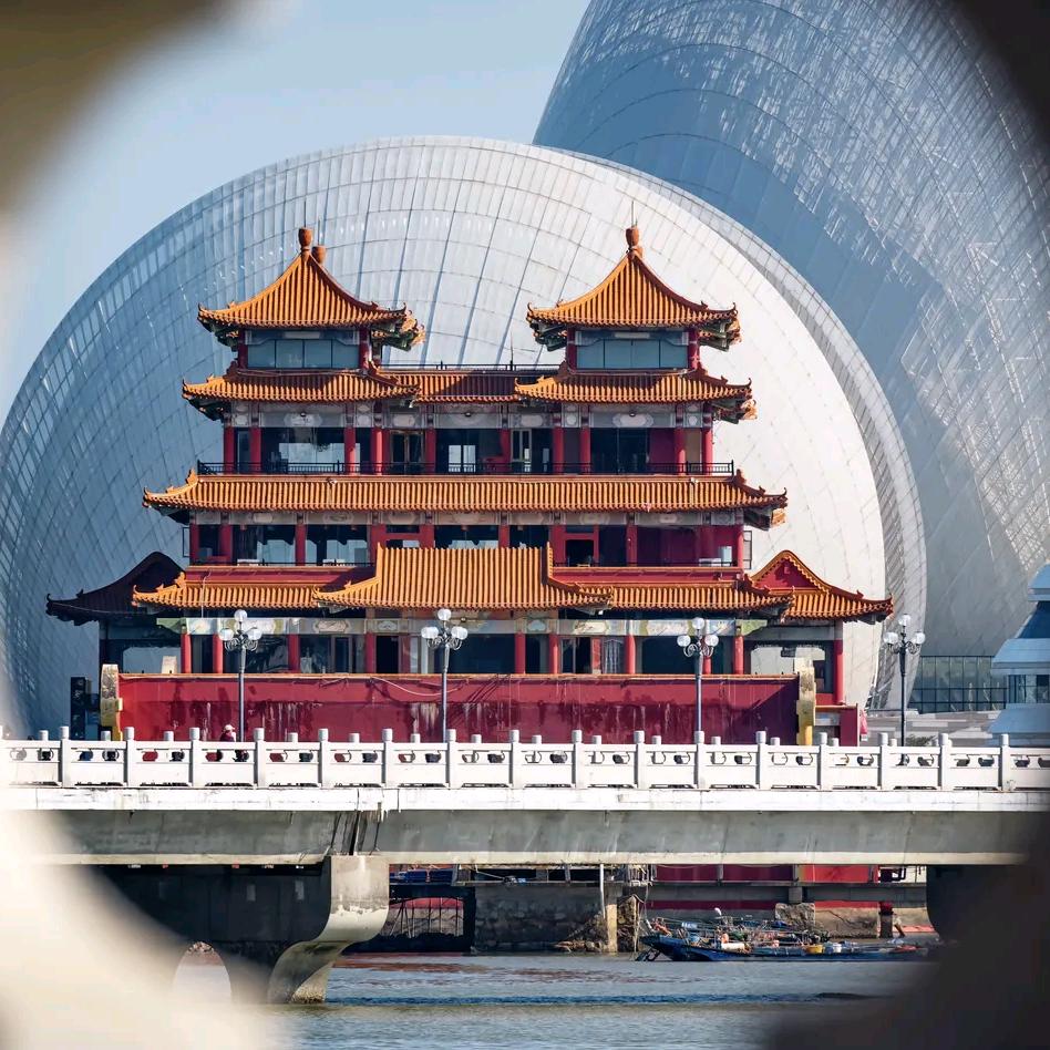 普工百货-小婷