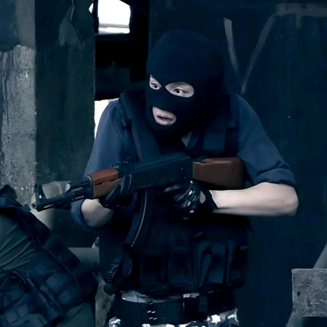 谁与我争锋()==()