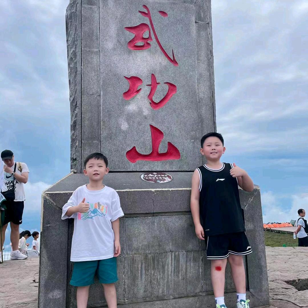 双龙村胡先友