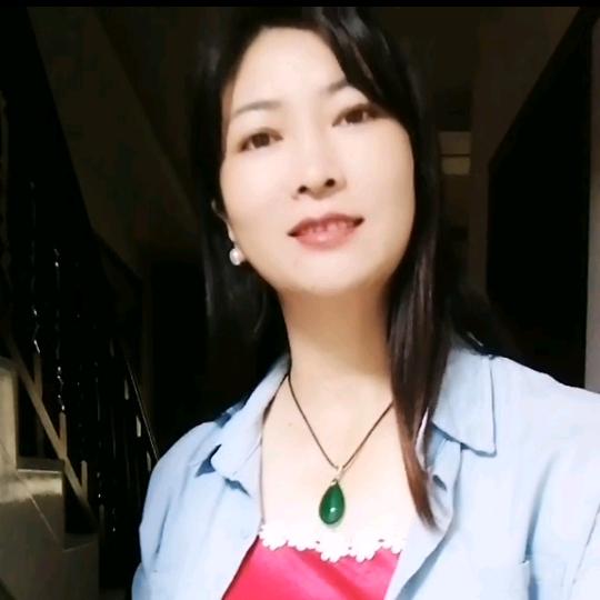 李菊