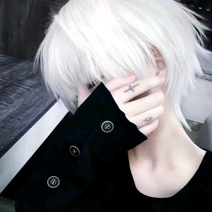 绝凌.