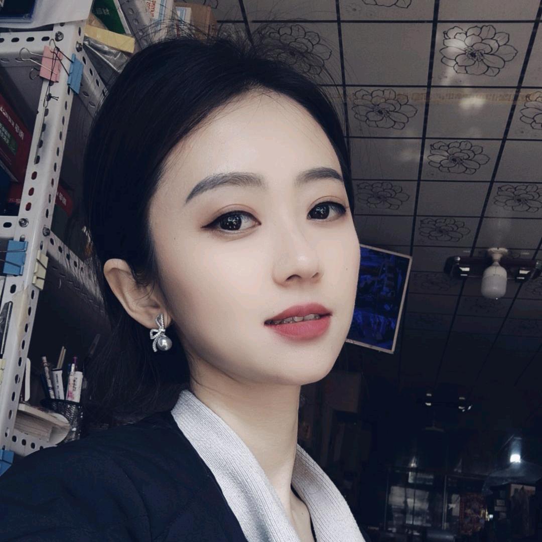 一  二