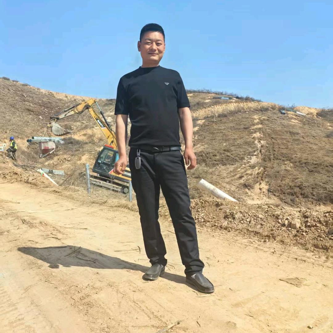 专业山地光伏打孔 无人机吊运（全国接单）