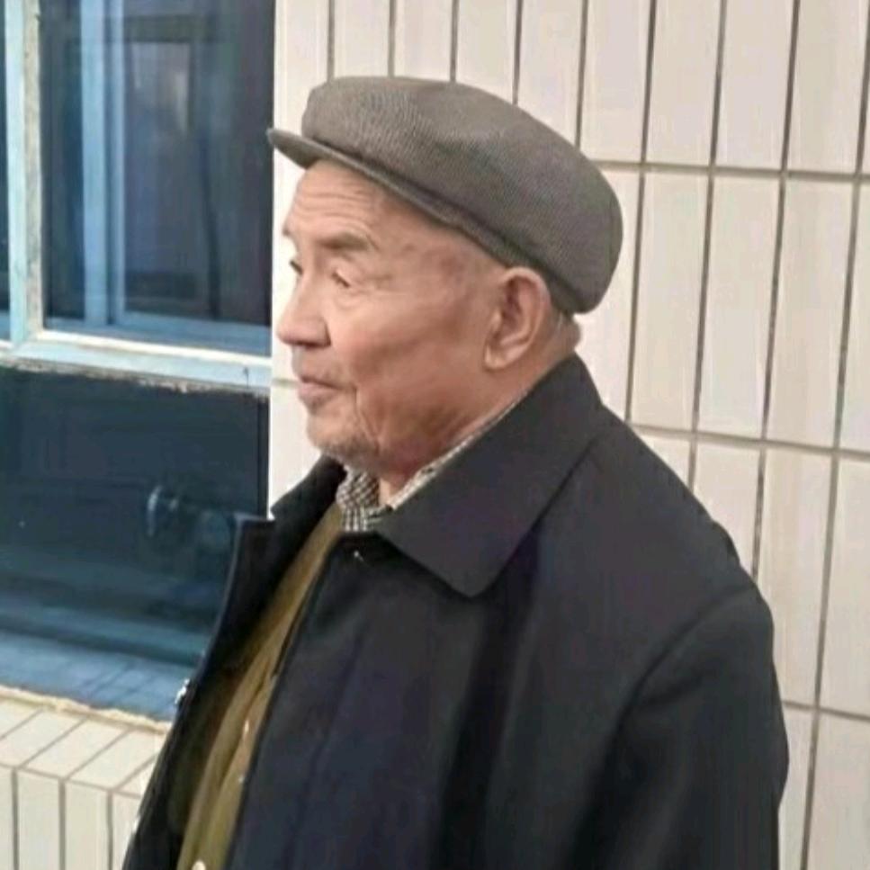 穆萨·阿布得哈德尔