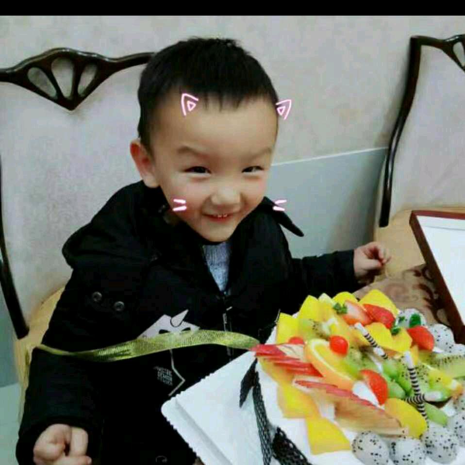 航母城名烟名酒城郑威峰