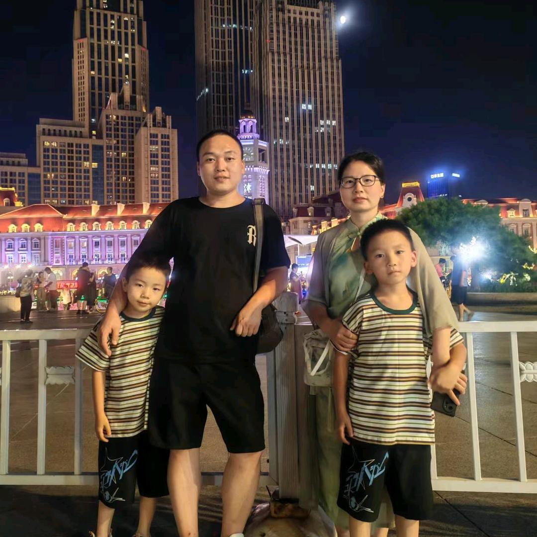 杨杨得亿