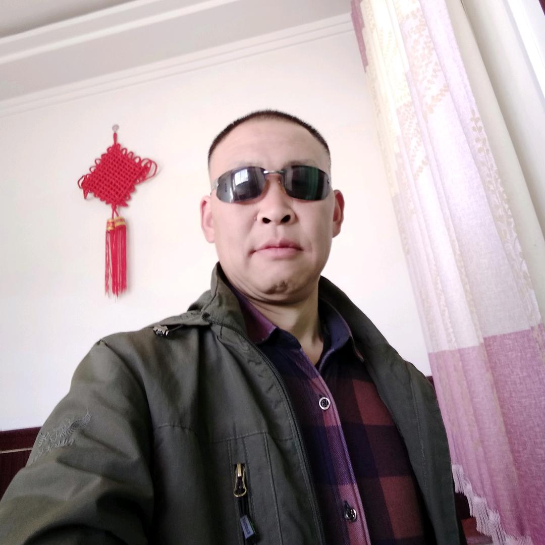 老实人梁哥