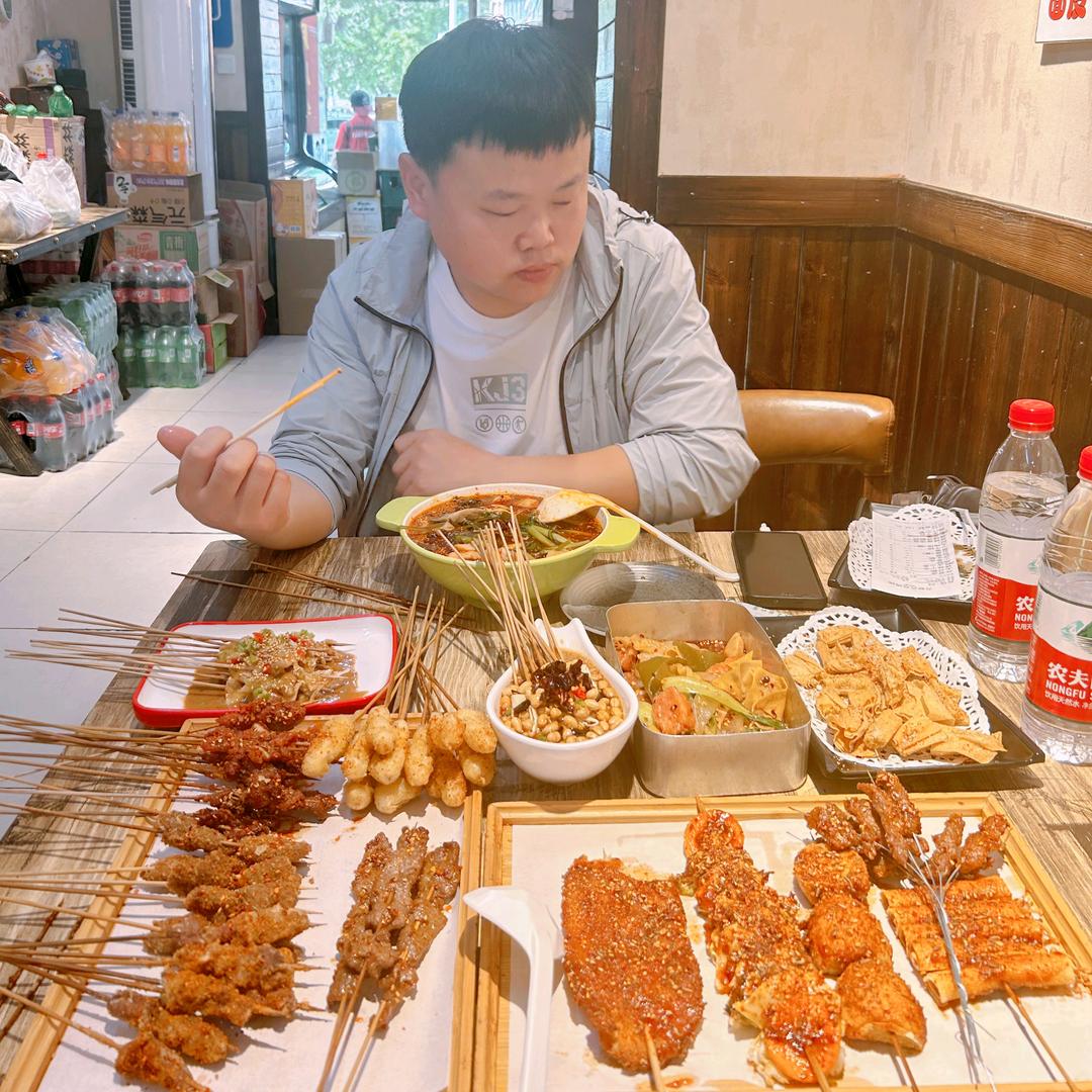 小胖炸串夹馍