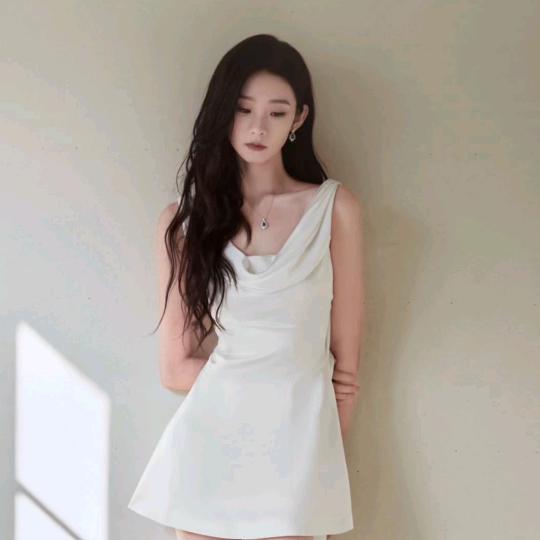 幸福的勾勾手。
