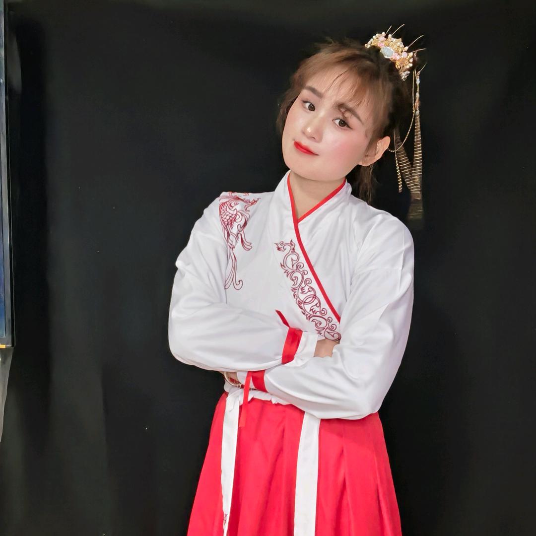 童梅子  呀！