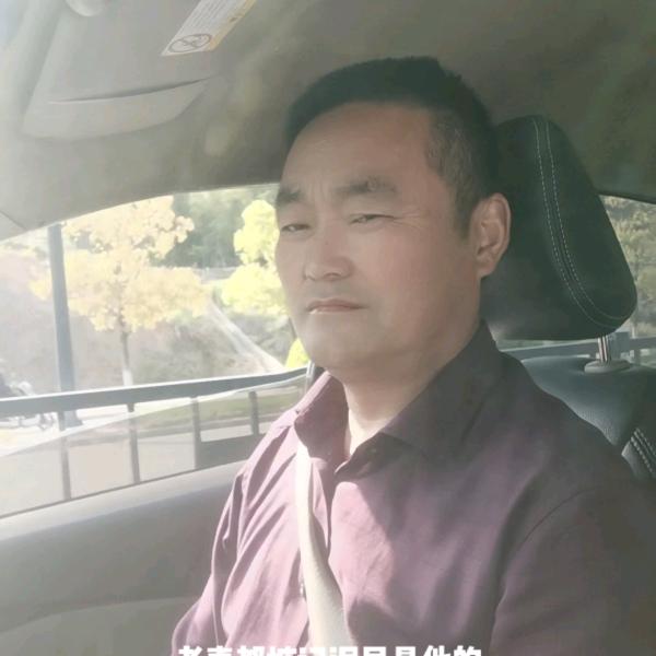 在外闯荡的老男人