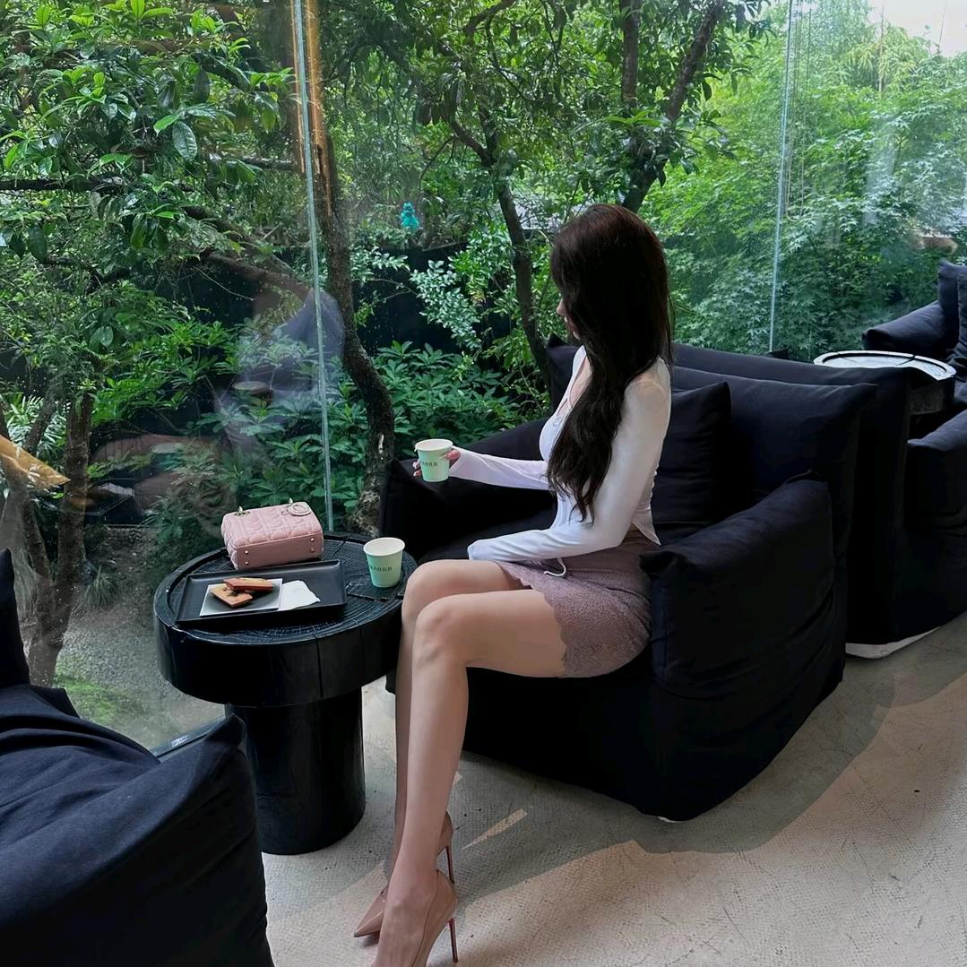 左右