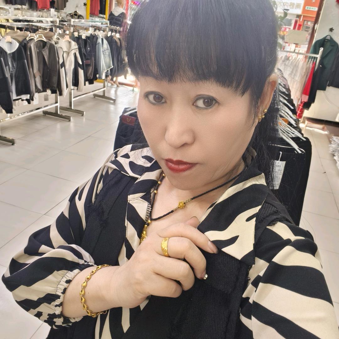 依然姐🎤（晚上7.28开播)