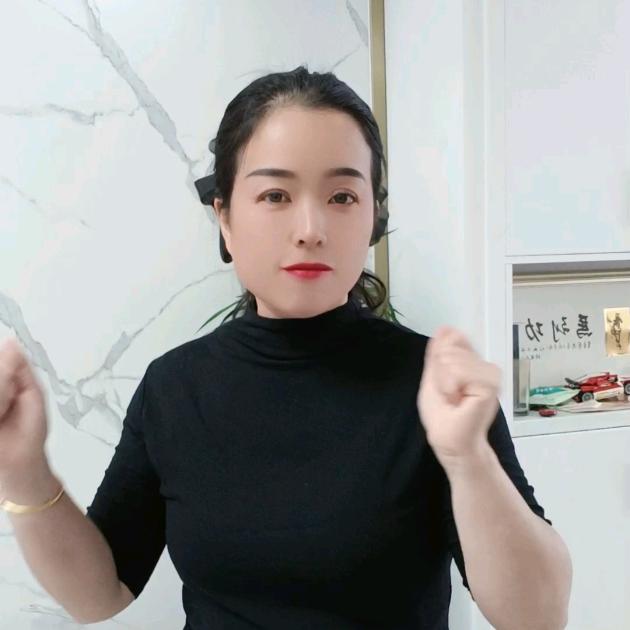 胖妮《危险品女司机》主驾