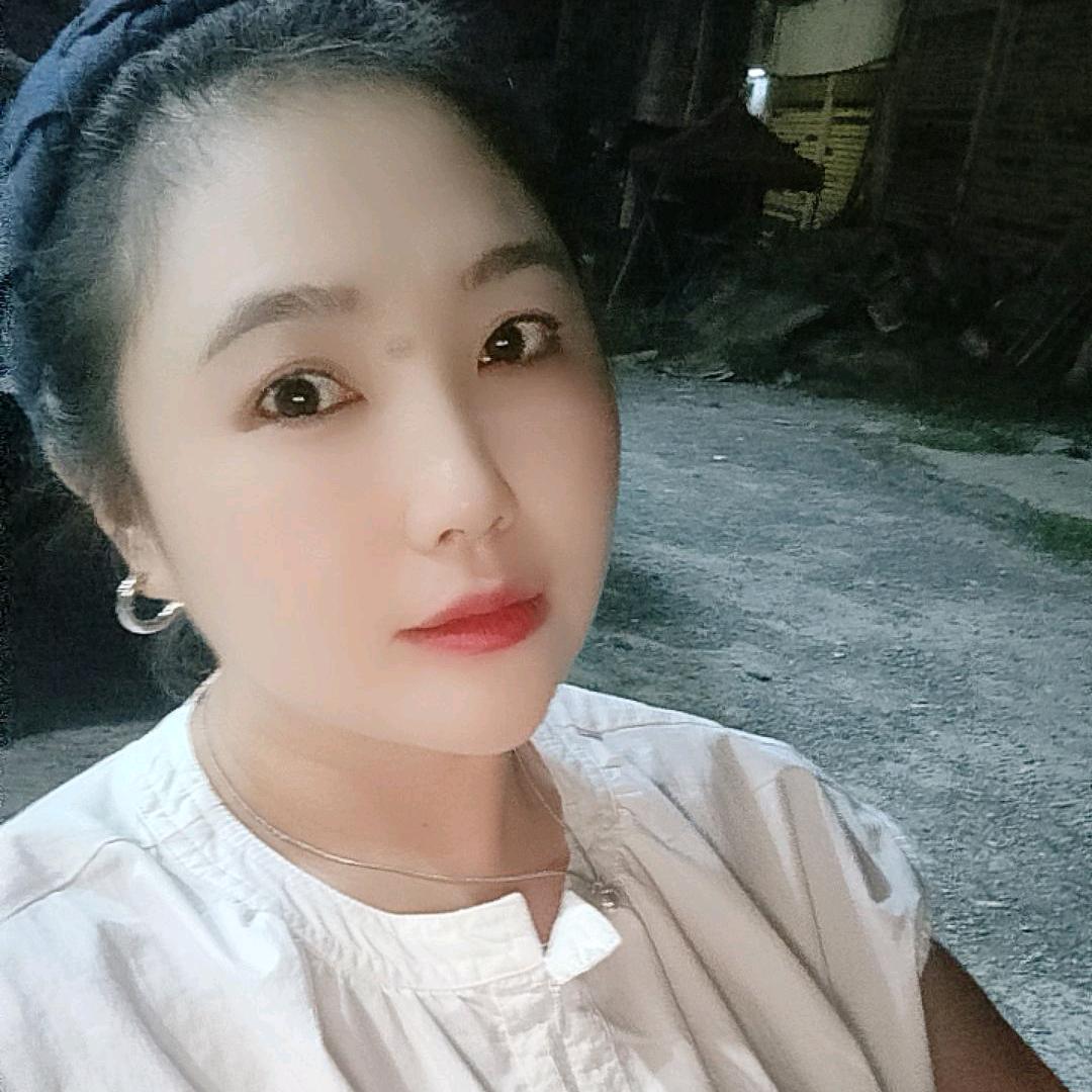 张麻子骑三轮车送货