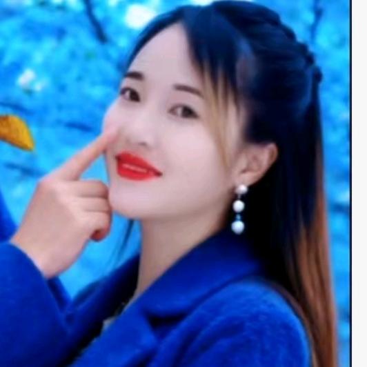 开心的女人