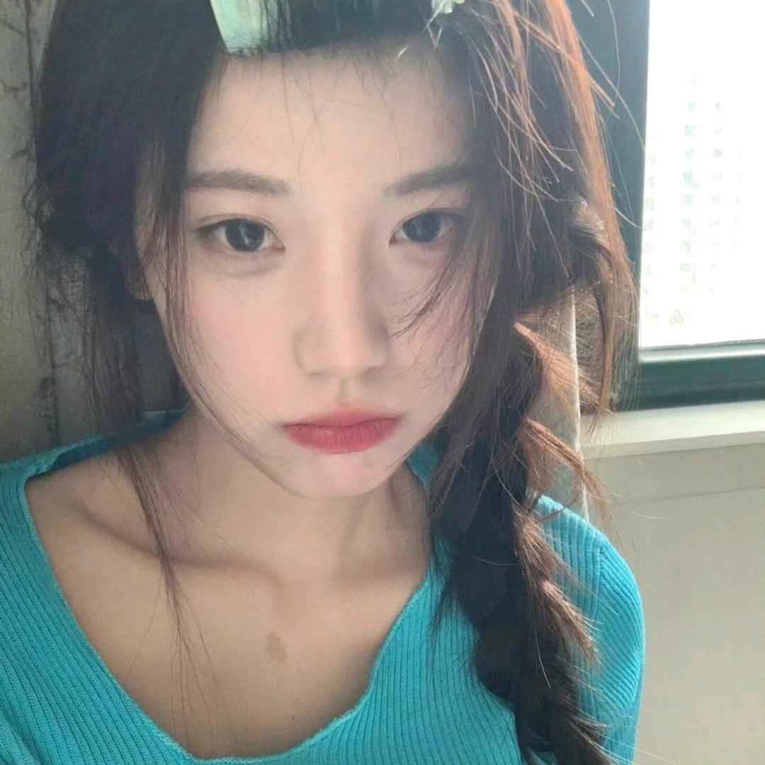 鱼鱼.