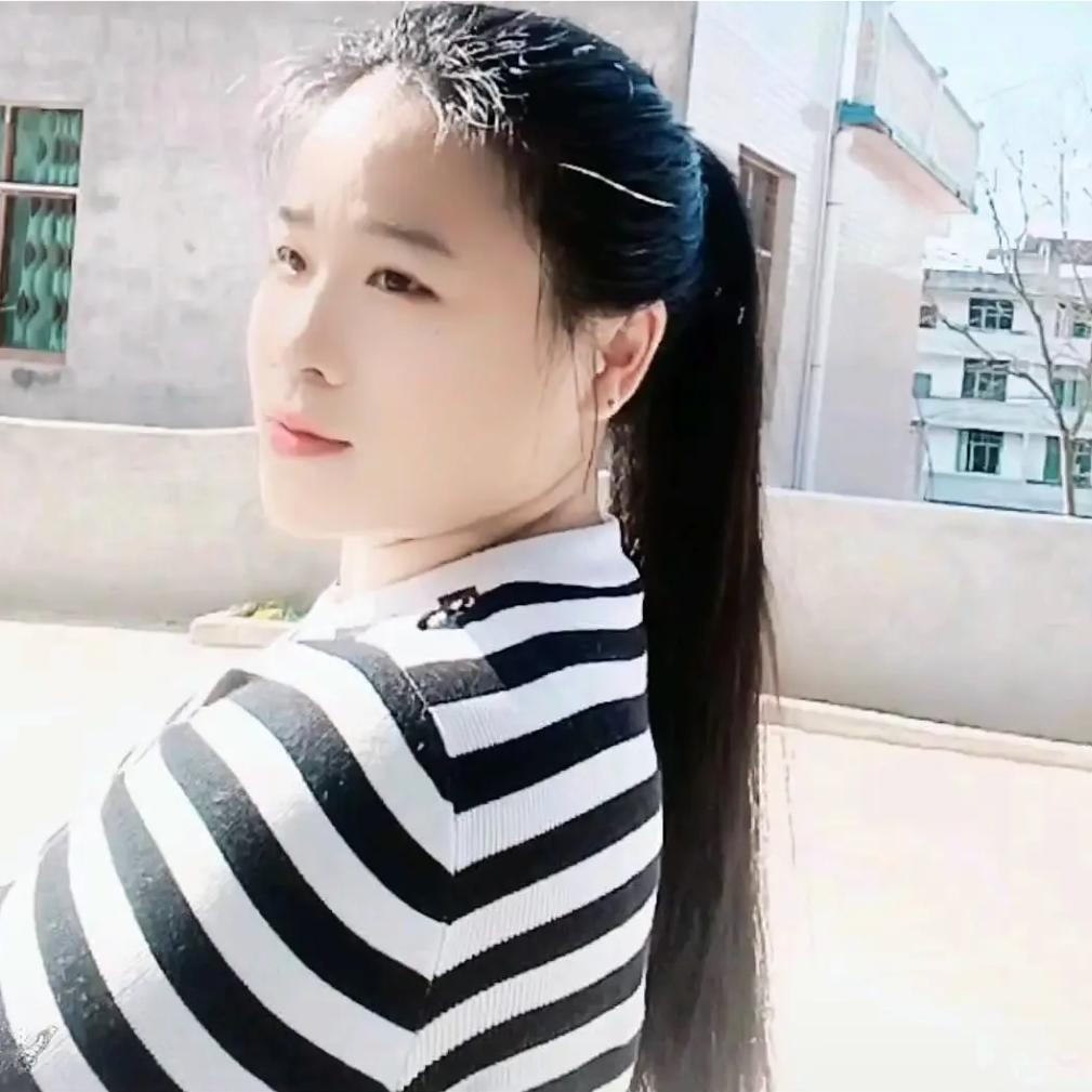 ✨笑嘻嘻✨(•‿•)