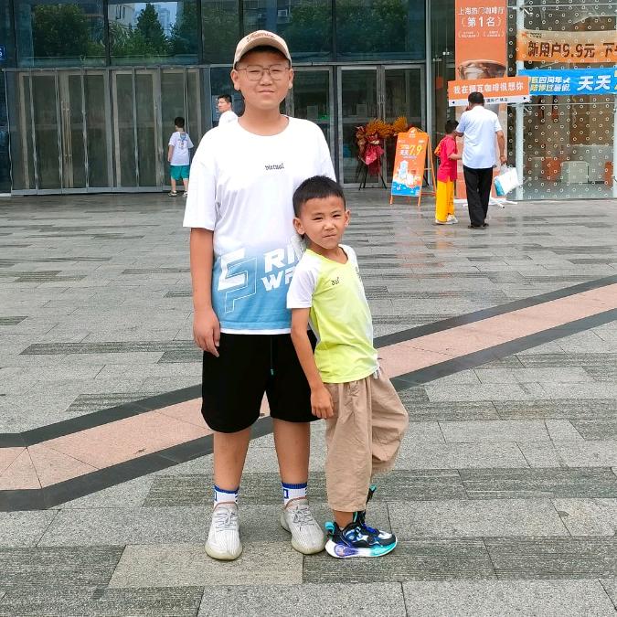 四季鲜鸡鱼海鲜火锅烧烤