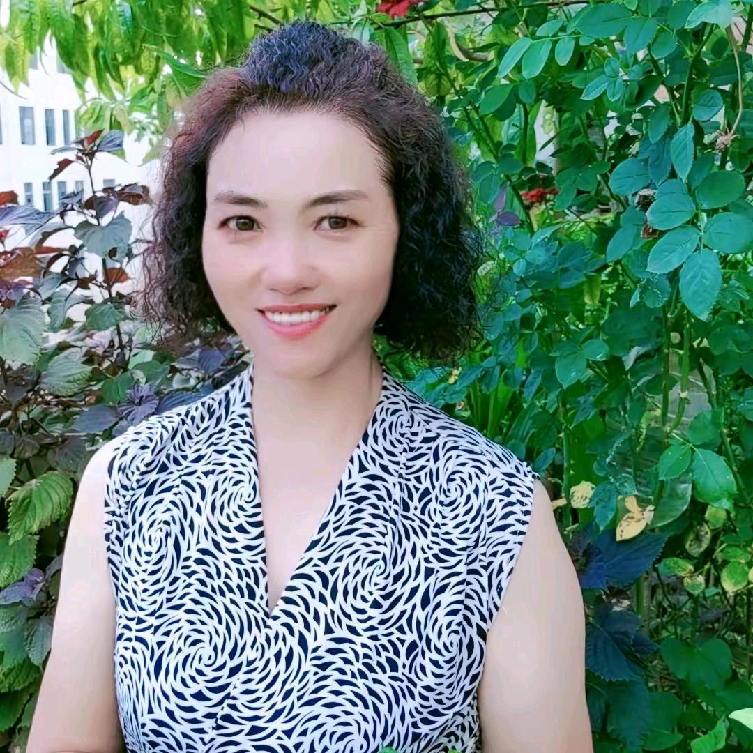 团姐，每天中午，12点30