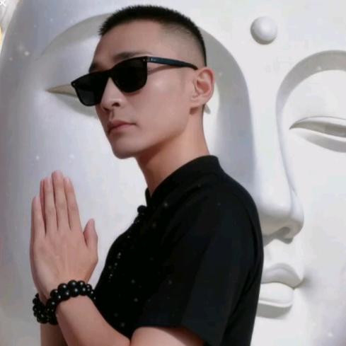 段某某