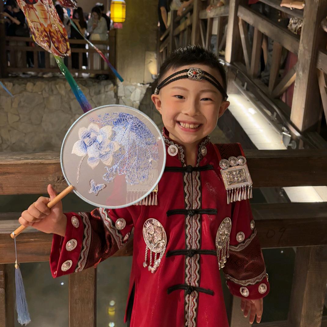 💞ღ᭄大小姐ঞ᭄༊💞