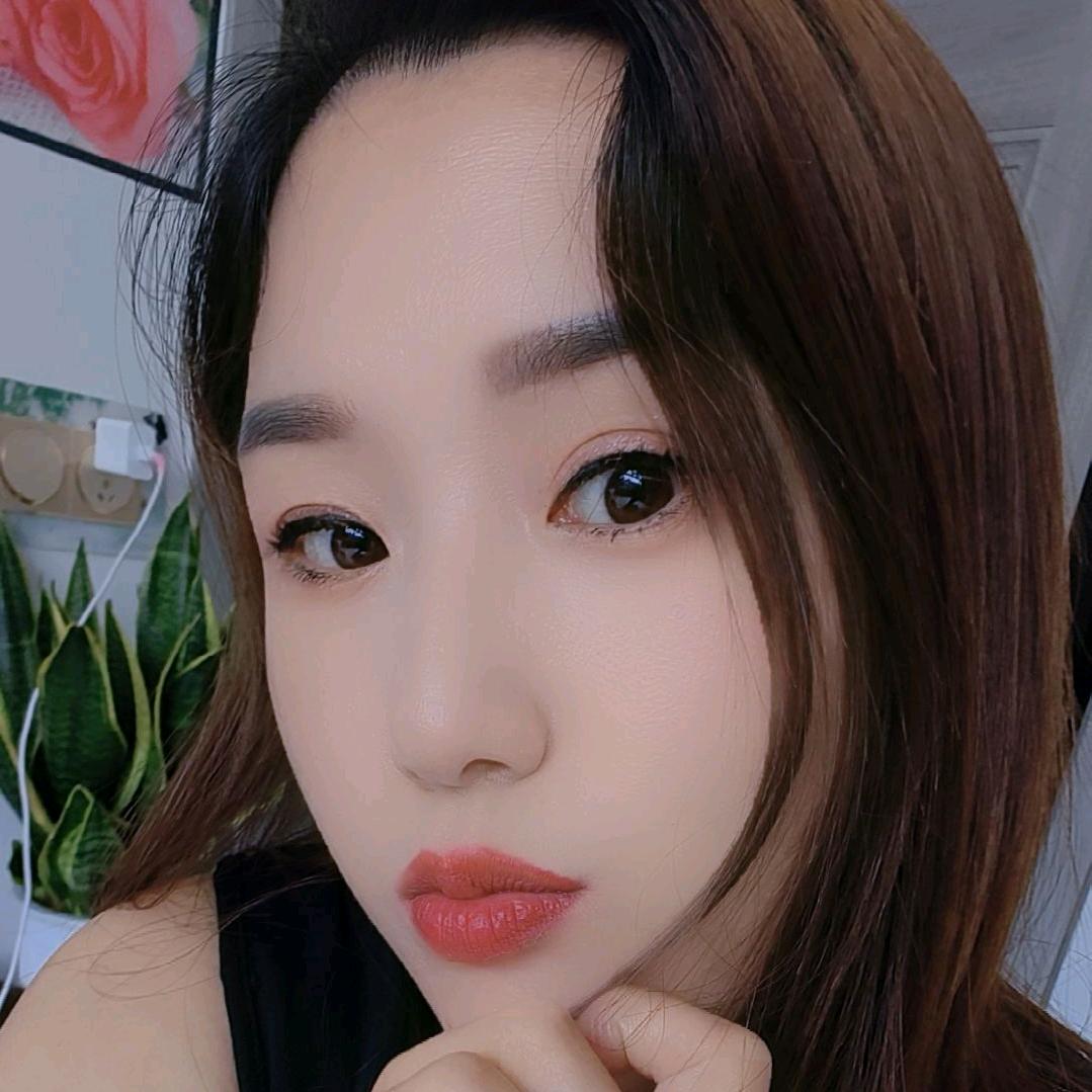 雨中玫瑰🌹