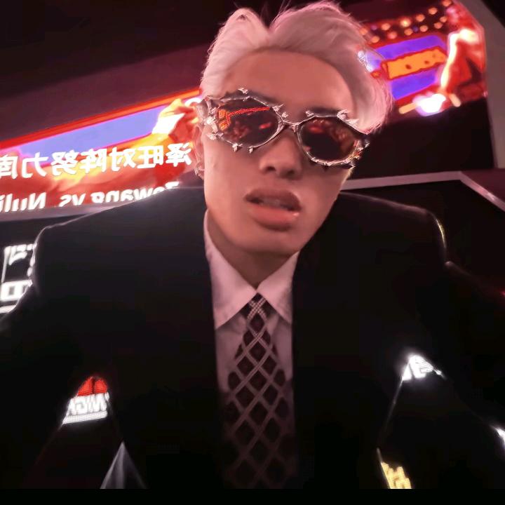 @晨