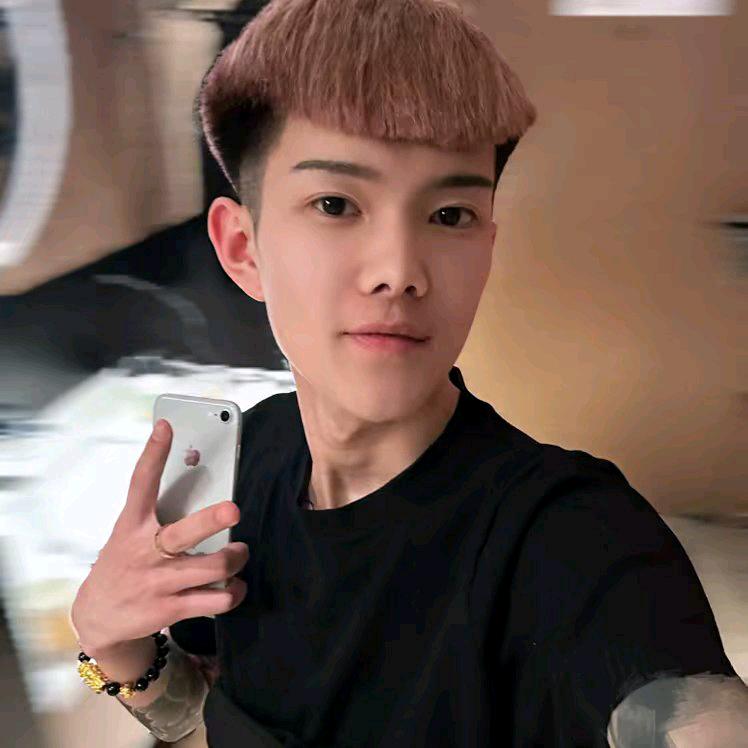 李志宇爱打台球🎱