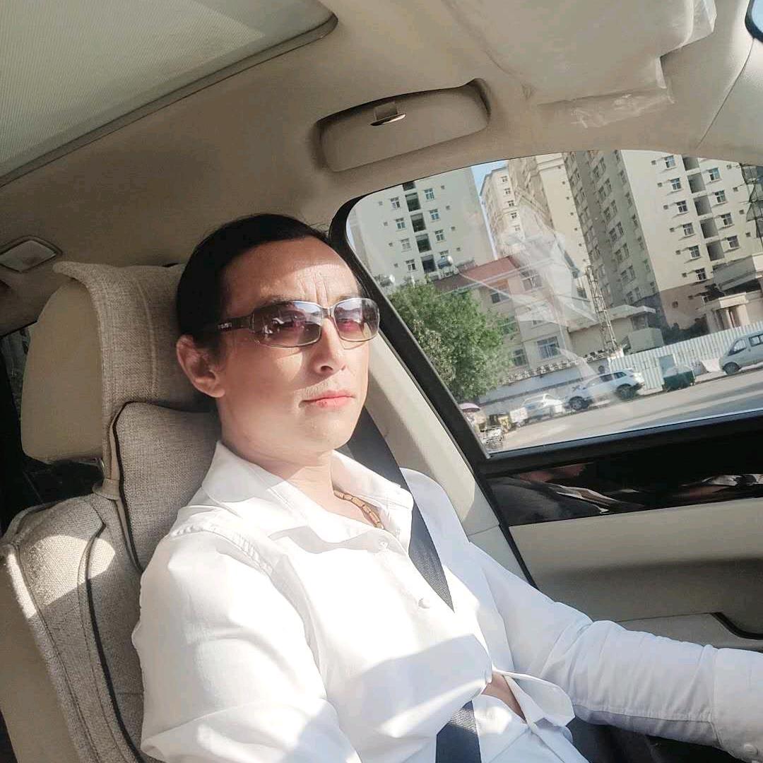 只有相信自已才是好，人心隔肚皮