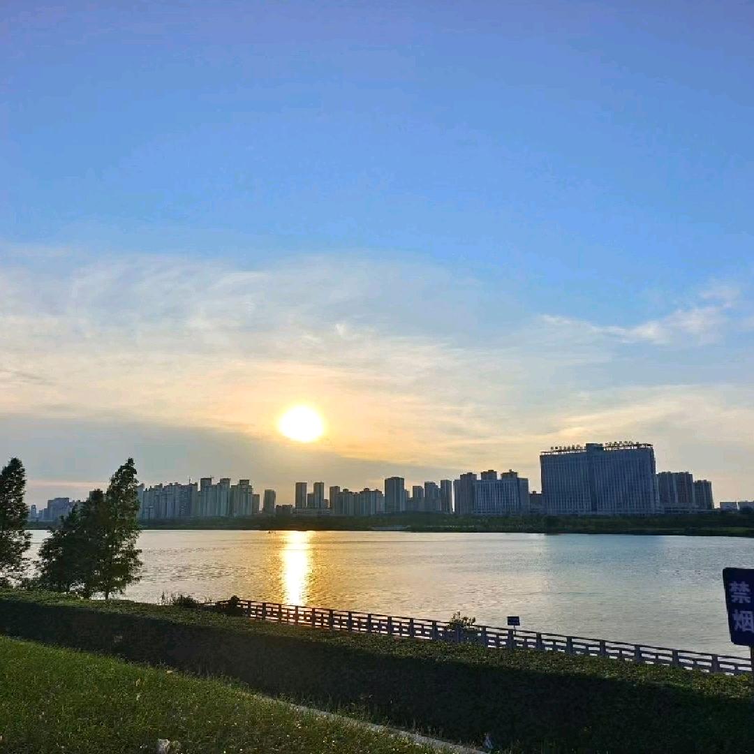 简丽🌈
