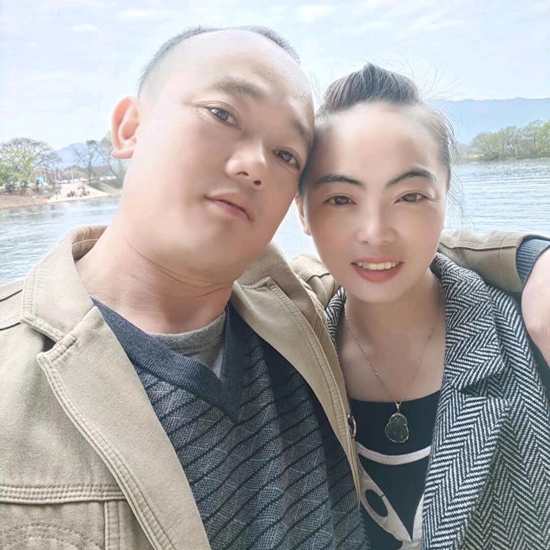 满脸灰陈