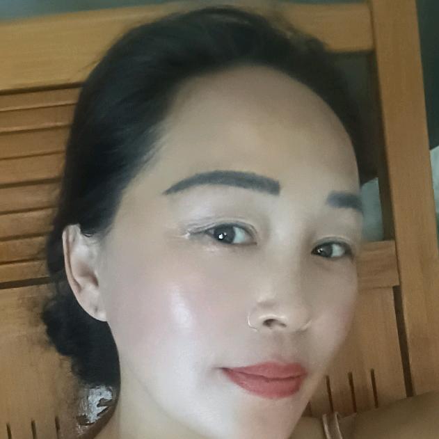 山卡卡的女人