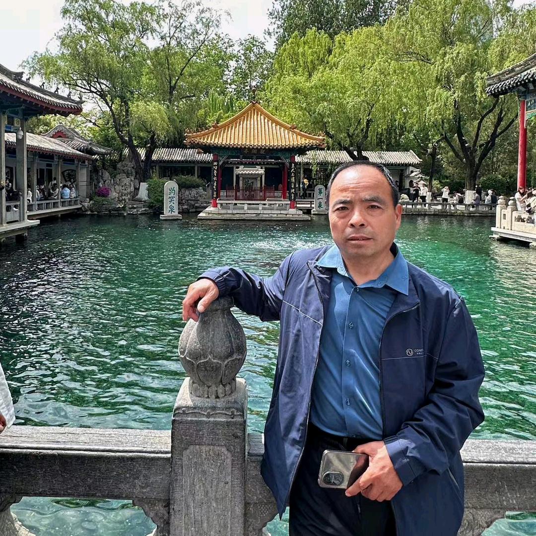 刘老头爱唱歌