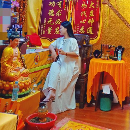 小师妹（丞琳）