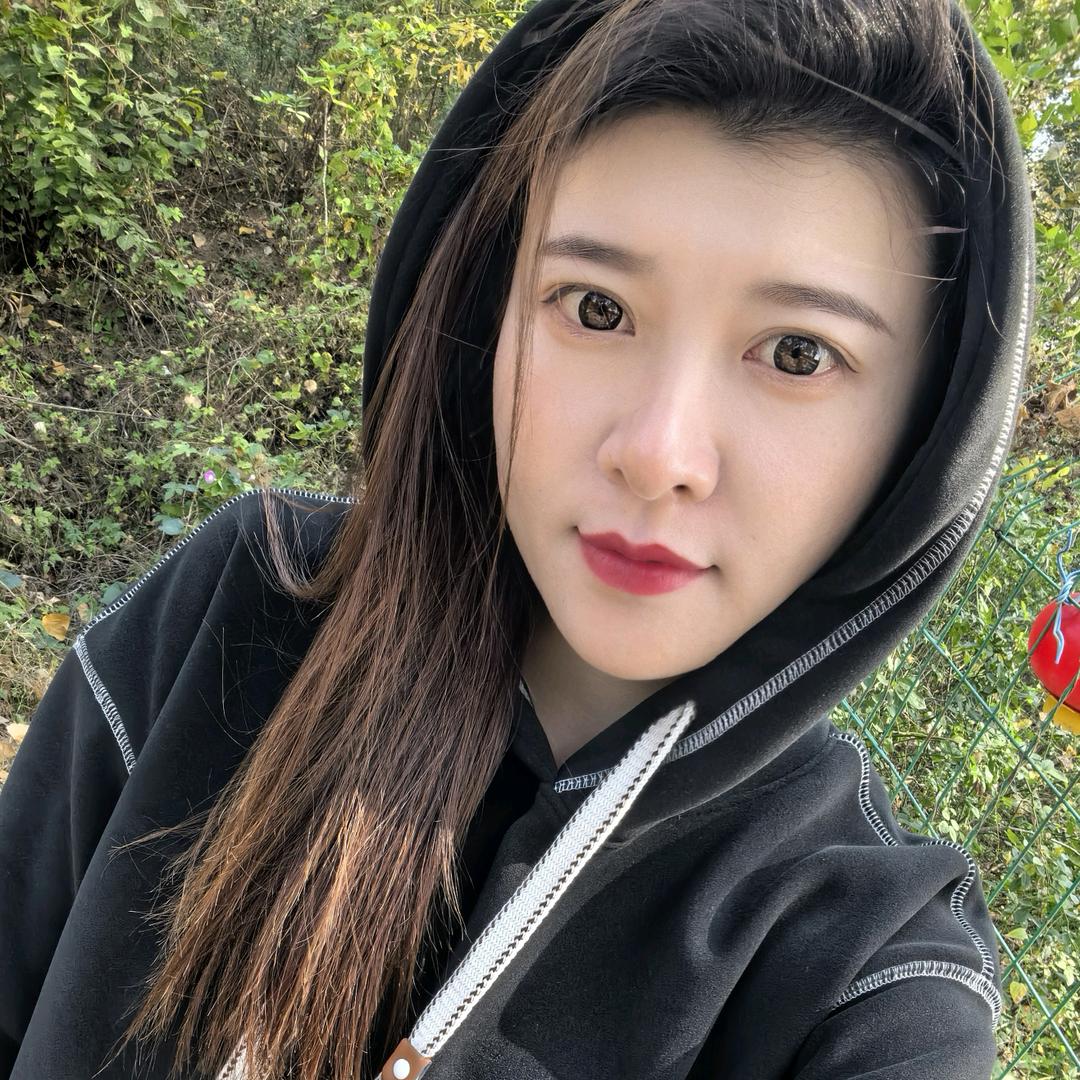 芷妍女装工厂店