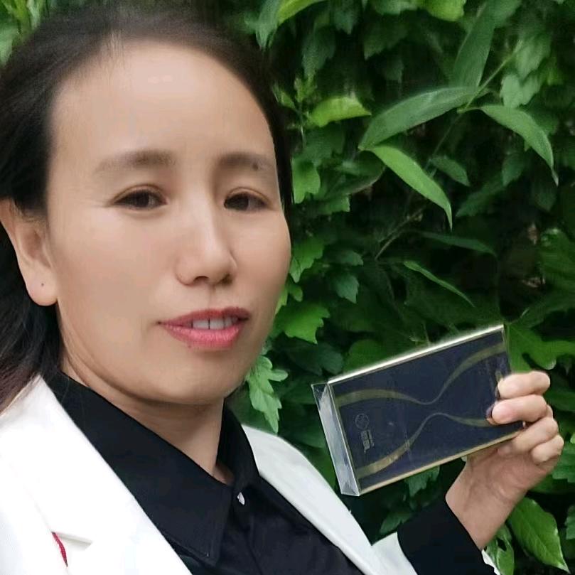 英姐修发动机