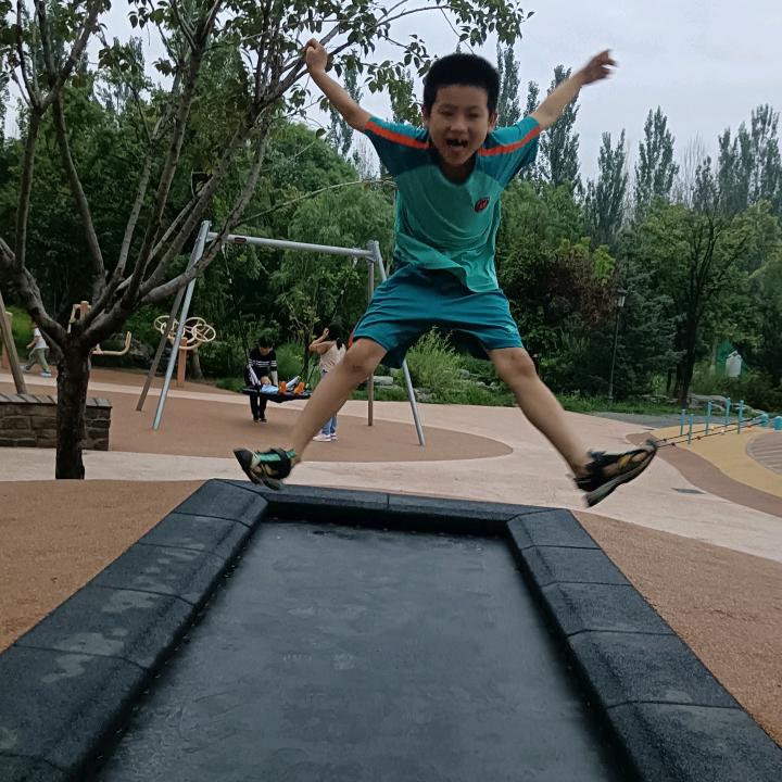 李会玲