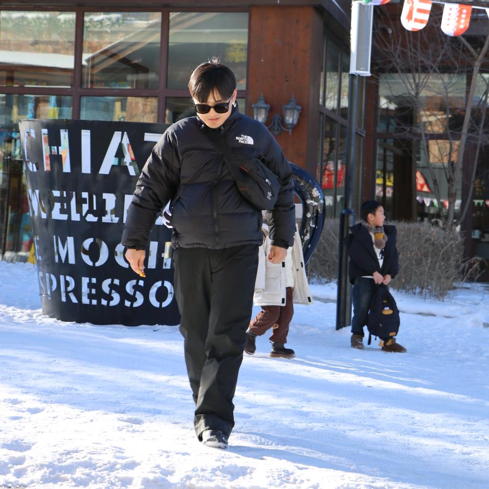 蛋蛋后导游小李