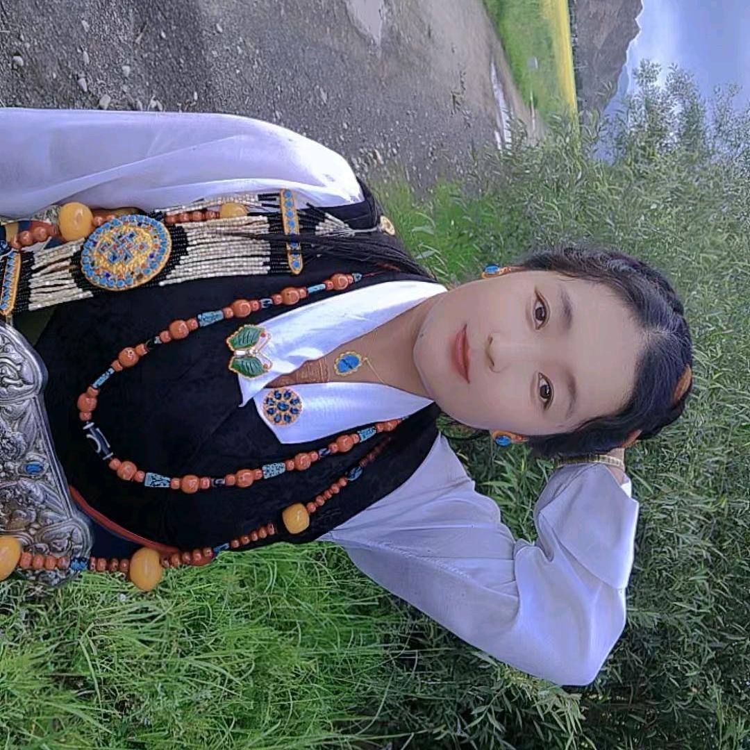 农村姑娘【普赤】