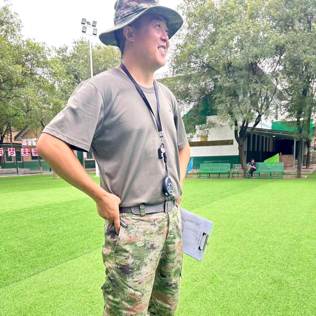 圆梦育德  总教官