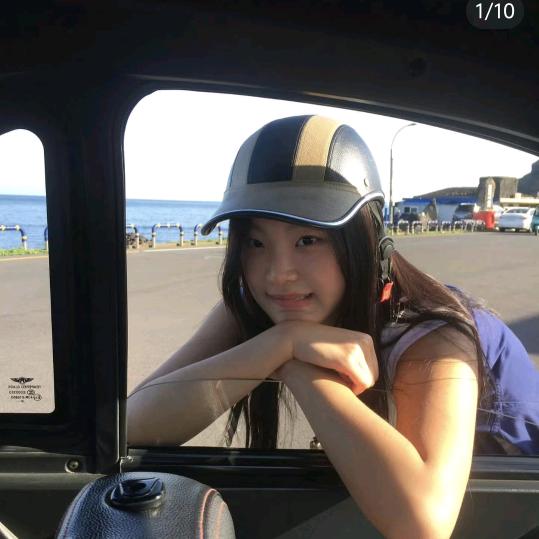 粉红色闪电