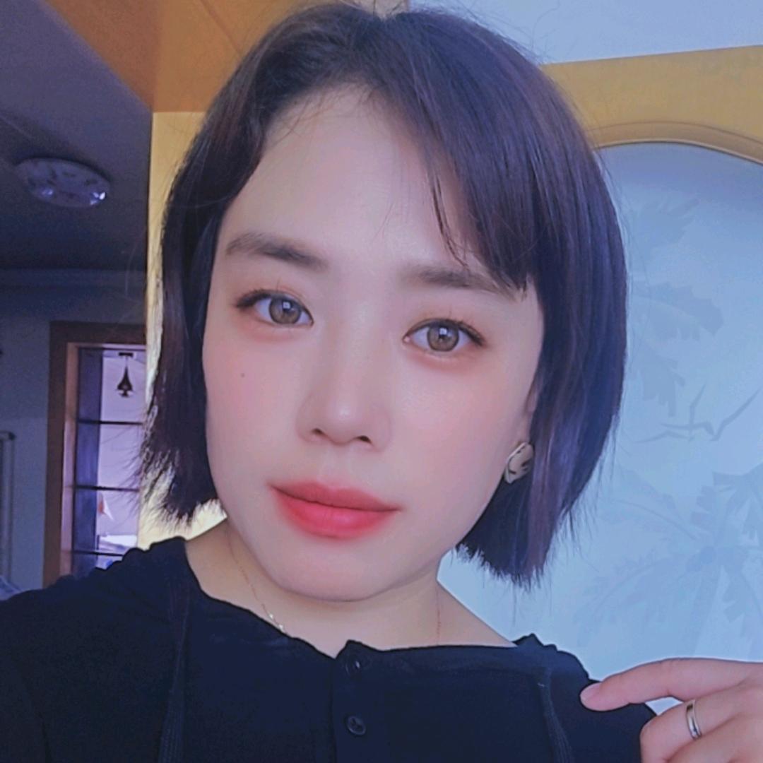 爱跳舞的小姐姐